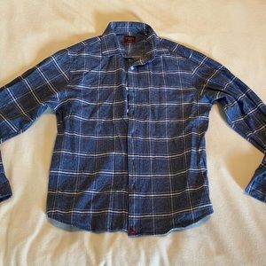 UNTUCKit men’s cotton shirt